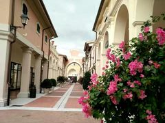 -佛罗伦萨小镇广佛名品奥特莱斯(疏港路店)