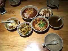 -默记孙抄手(园艺山店)