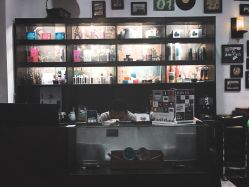 -MARTIN'S BARBER SHOP男士理发馆
