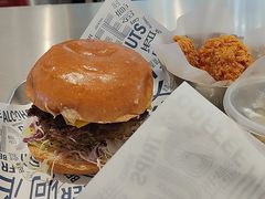 -TRIPS BURGER(大钟寺店)