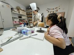 -食间旅人DIY烘焙工作室