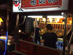 -六合夜市