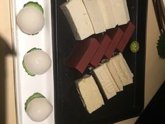 -余欢领鲜火锅(新街口店)