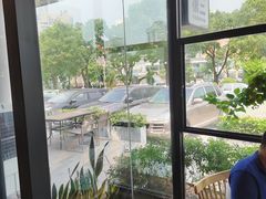 -老板很二(吉大店)