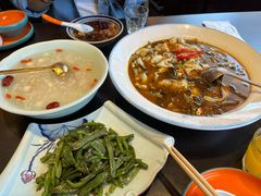 -川流不息·地道川菜·小龙虾(松东路店)