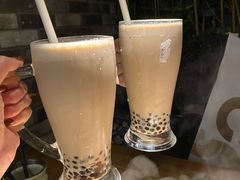 大红袍珍珠奶茶-湊湊火锅·茶憩(杭州湖滨银泰in77店)
