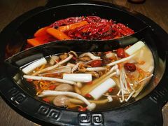 -九牧鱻·渝老鬼重庆火锅(人民路店)