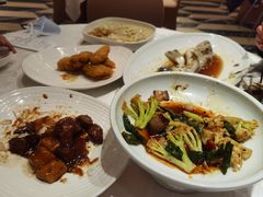 -品悦酒店(三林古镇店)