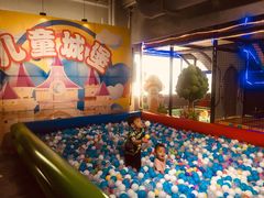 -嗨翻Hi-Fun竞技主题乐园·蹦床亲子生日轰趴(国光1937店)