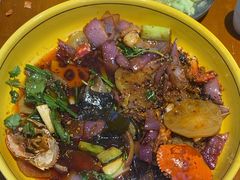 -休记光头香辣蟹干锅(绵竹店)