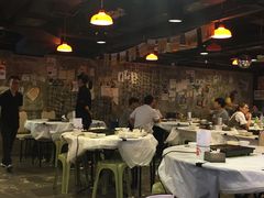 大堂-鲜入围煮花胶鸡海鲜火锅