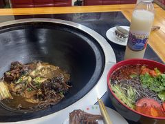 -山妹子铁锅炖