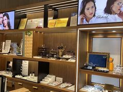 -一代眼镜·蔡司配镜(浦东大拇指广场店)