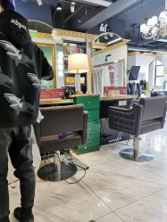-沐染造型专业烫发染发