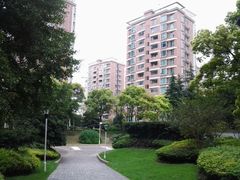 -皂君东里
