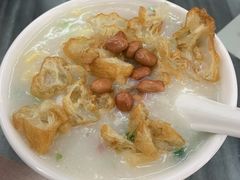 艇仔粥-穗银肠粉店(东川路店)