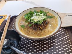 -叁窝雀·云南小锅米线(万象汇店)