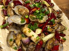 -临界音乐酒馆·小龙虾·江湖菜(华熙LIVE·鱼洞店)