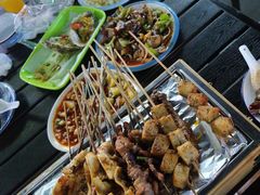 -烤满分·东北烧烤(首经贸店)