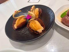 金枕榴莲天鹅酥-鹿其林酒家(大学城店)