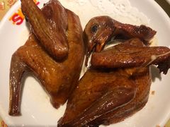 驰名石岐乳鸽-石岐佬中山菜馆(张溪店)