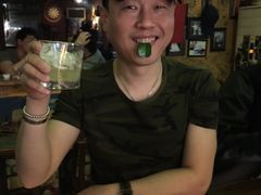 -丽纳尔斯酒吧咖啡LENORE’S BAR(三经街店)