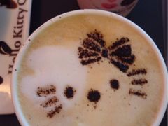 拿铁-Hello Kitty Cafe(弘大店)