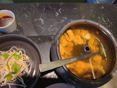 汽锅鸡（走地铁脚麻鸡）-云海肴云南菜·蒸汽石锅鱼(青岛万象城店)
