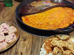 -旧街市鲜货老火锅(大光路店)