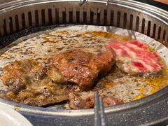 -千滋百味自助烤肉火锅(东门町店)