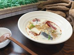 -刁四藤椒麻辣烫(武夷山路店)