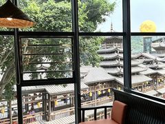 -星巴克(南宁民歌湖店)
