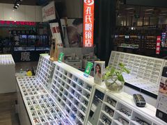 -臻美视爵眼镜·明月·依视路·蔡司折扣店(广渠门店)