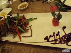 茶树菇炒猪颈肉-沙田轩(古北店)