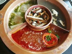 -滇釜火锅·能喝汤的火锅(车公庄店)