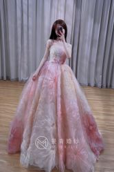 -曼青婚纱礼服馆