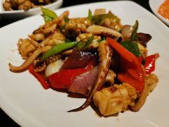 尖椒爆炒鱿鱼-达叔香味海鲜(海棠68环球美食街店)