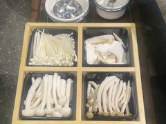 -烹然四季椰子鸡火锅(姚家园万象汇店)