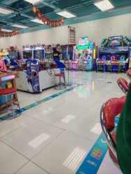 -莫莉幻想儿童乐园(青岛金茂湾店)