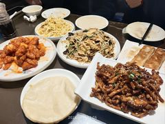 鱼香肉丝-福荣居褡裢火烧京味家常菜(西四店)