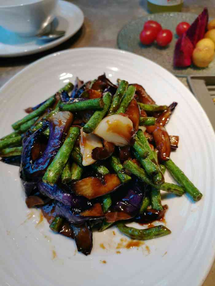 小菜园新徽菜(上海环球港店)-"今天是1月28日周四,同事做了贷款的车抵