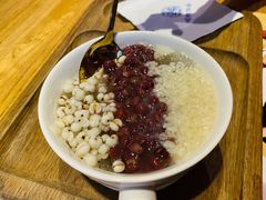 酒酿红豆薏米羹-炖物24章·顺时轻养茶(杭州大厦店)