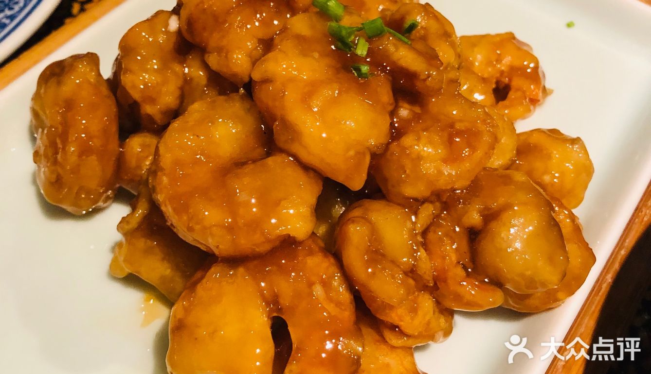 至少很符合我个人口味。装修也还不错