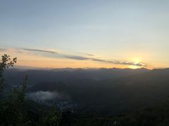 -定都峰