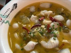 -有红鸡毛店·川菜(建设路店)