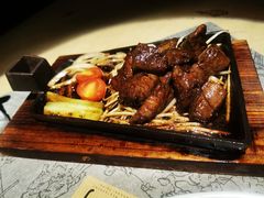 -穹六人间 people 6(岳阳路店)