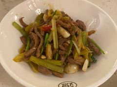 -江渔儿酸菜鱼·拔草餐厅(虎门君乐汇店)