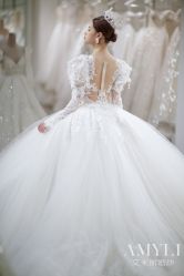 -艾米丽婚纱礼服