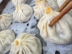 -清真老铁家灌汤包