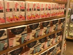 -名创优品(山东青岛东方城店)